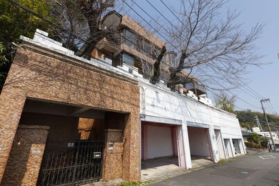 Private villa for up to 10 people with a panoramic view of Atami in front of you