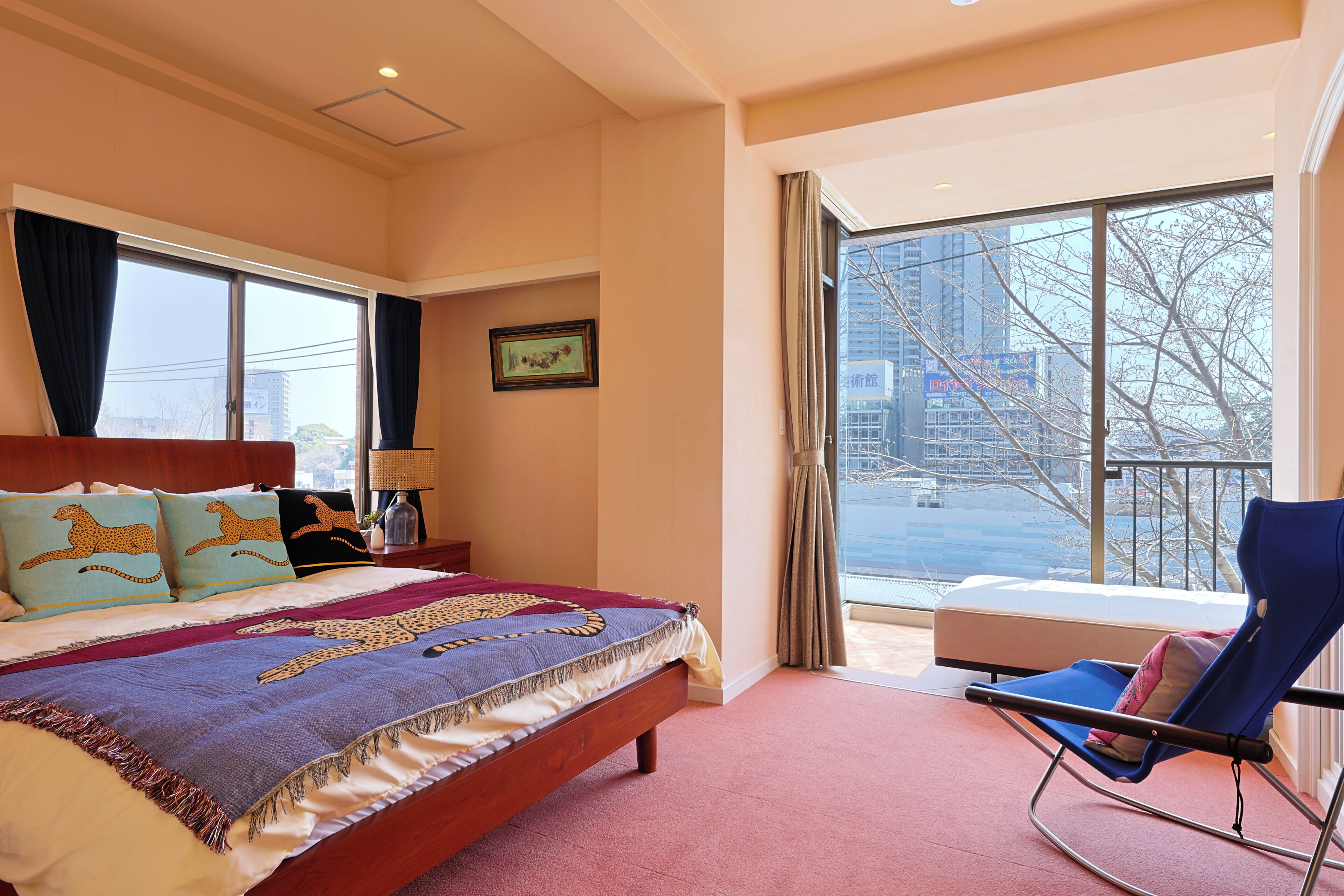 3 bedrooms, desk, iron/ironing board, WiFi