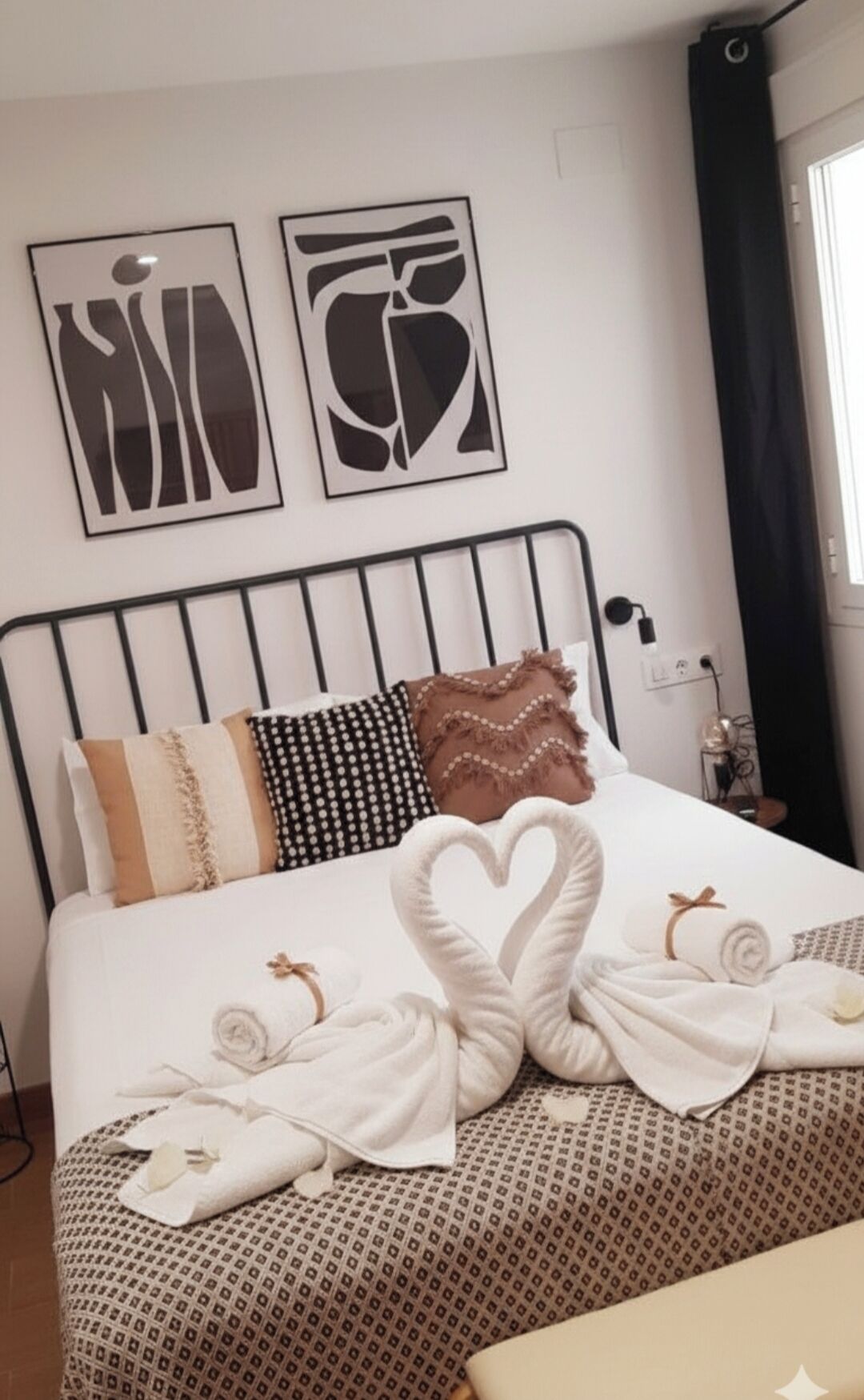 3 slaapkamers, een strijkplank/strijkijzer, wifi, beddengoed