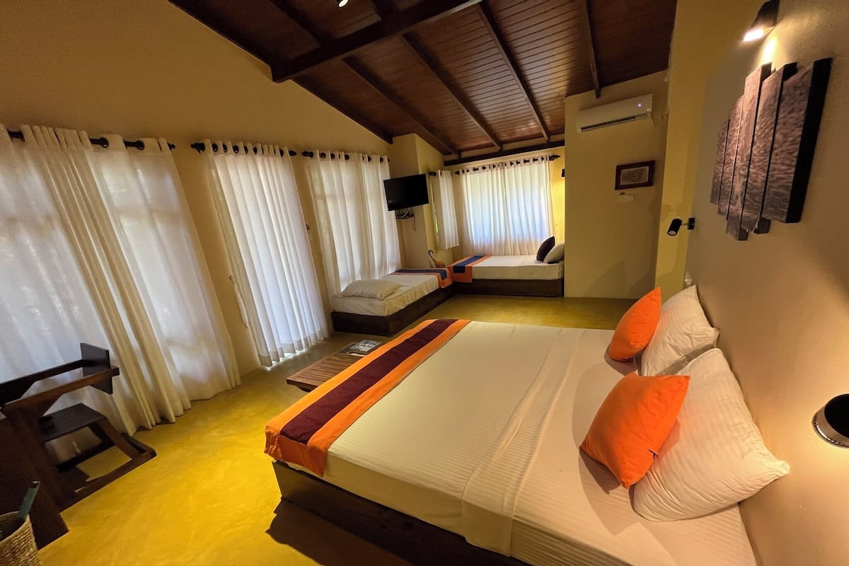 Individually furnished, desk, soundproofing, bed sheets
