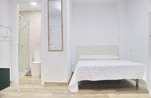 1 bedroom, bed sheets