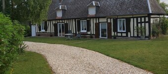 Maison à la campagne, coté forêt