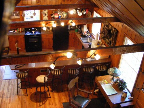 Cozy Private Adirondack Camp Retreat on 250 Acres