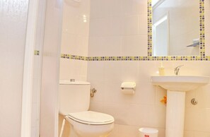 Bathroom - Estudio Chiclana   . (Conil de la Fra.)