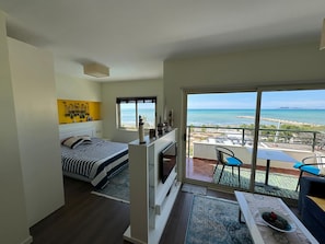 1 habitación, minibar, escritorio y insonorización