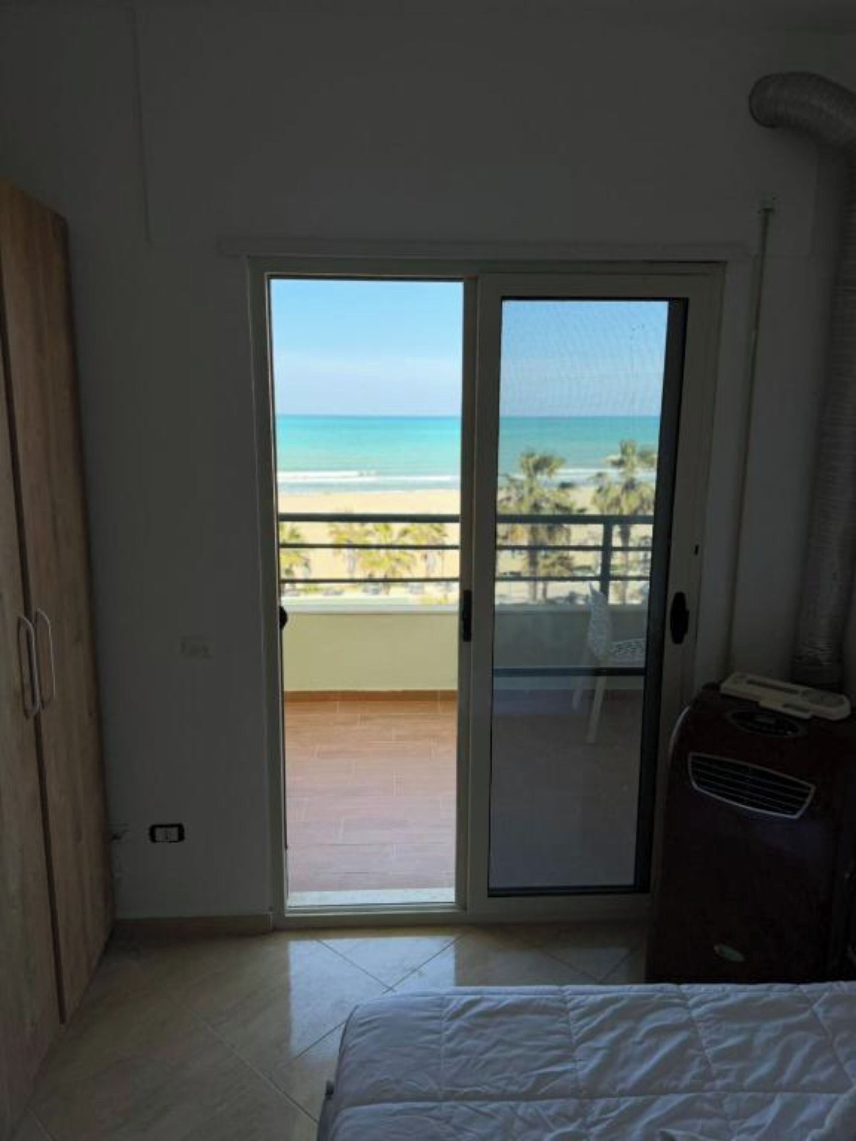 アパートメント ビーチサイド | ミニバー、デスク、防音設備、WiFi (無料)