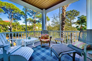 Property grounds - Prince of Tides - 6 BEDROOM with POOL+ELEVATOR - SHORT WALK TO BEACH (Eastpoint)