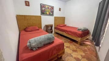 2 bedrooms, WiFi, bed sheets