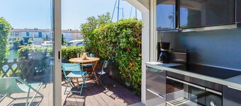 Appartement 2 pièces rénové à Port Grimaud - Terrasse, Climatisation, WIFI