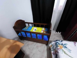 1 bedroom, desk, travel cot, free WiFi - Super spacious T2 in the heart of Bizerte (Banzart)