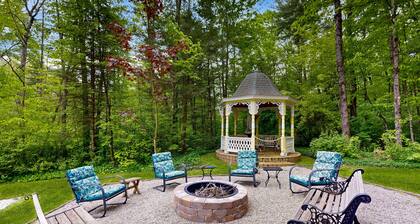 Unique wooded oasis with jacuzzi, sauna, pool, game room - near Keuka Lake