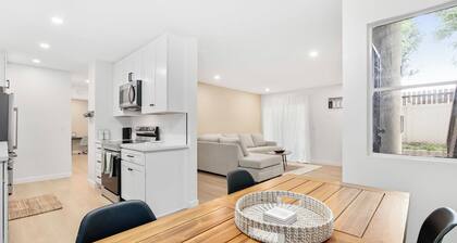 Spacious 2BR w/ Fast Wi-Fi + Parking in El Cajon