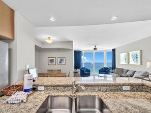 Condo, Multiple Beds (Aqua Resort 1111) | Interior