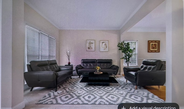 Interior - Peaceful Retreat Close to Avalon/ Halcyon (Alpharetta)