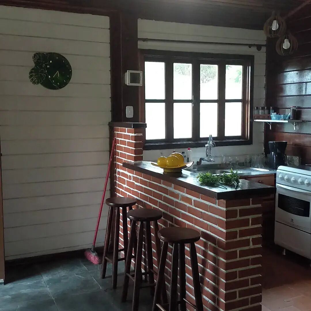 Fridge, stovetop, coffee/tea maker, cookware/dishes/utensils