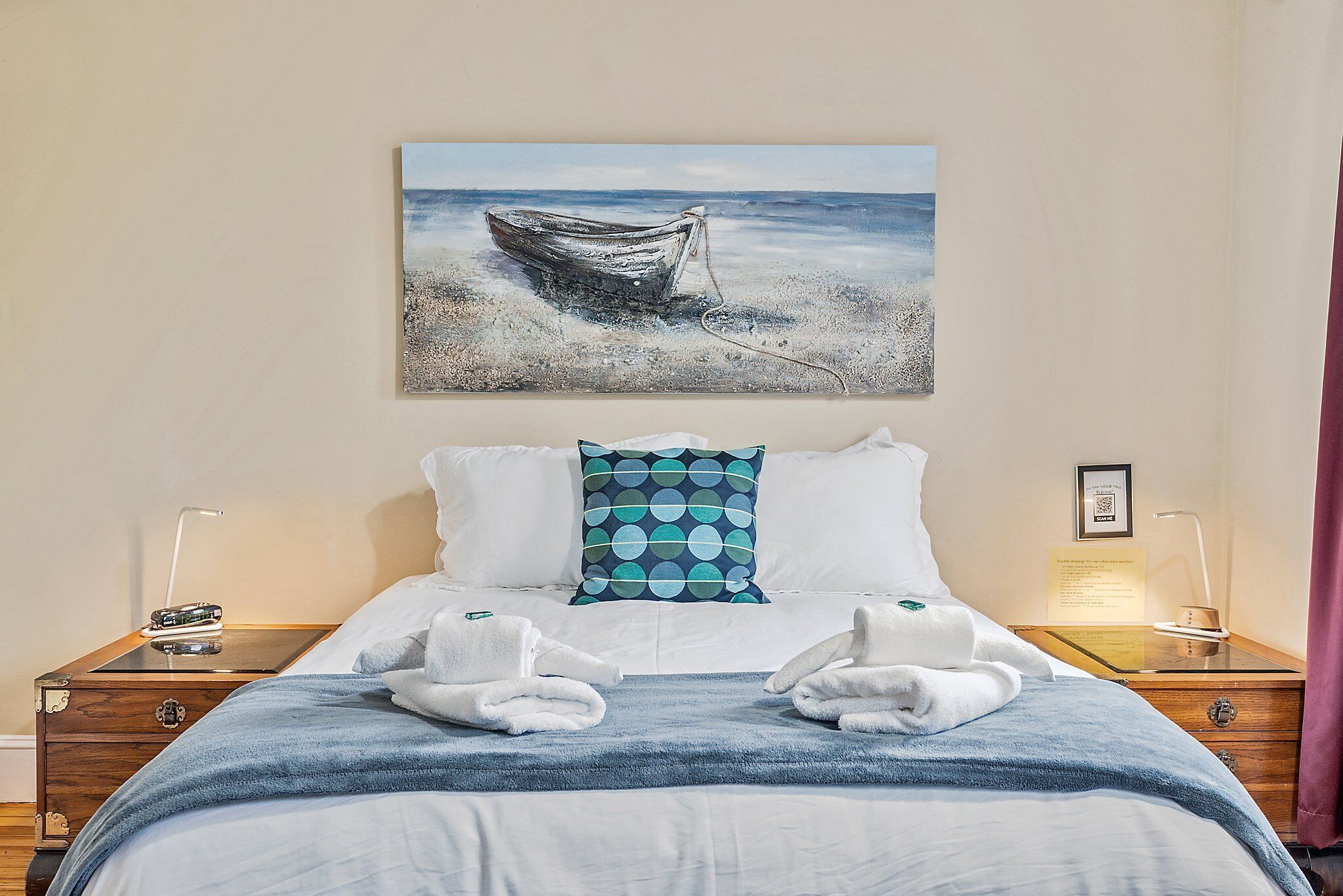 4 slaapkamers, een bureau, wifi, beddengoed