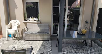 Charmante villa T3 au calme .
