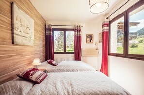 2 chambres, fer et planche à repasser, Wi-Fi, literie fournie