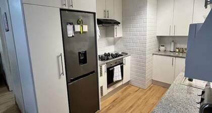 Comfy and private rental apartment in Gqeberha