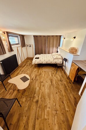4 Schlafzimmer, Reisekinderbett, Bettwäsche