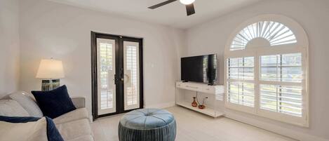 Smart TV, offices