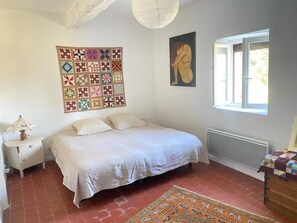 2 chambres, draps fournis