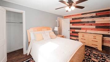 2 bedrooms, WiFi, bed sheets