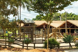 Children's play area - outdoor - Pousada Pitauá (Socorro)