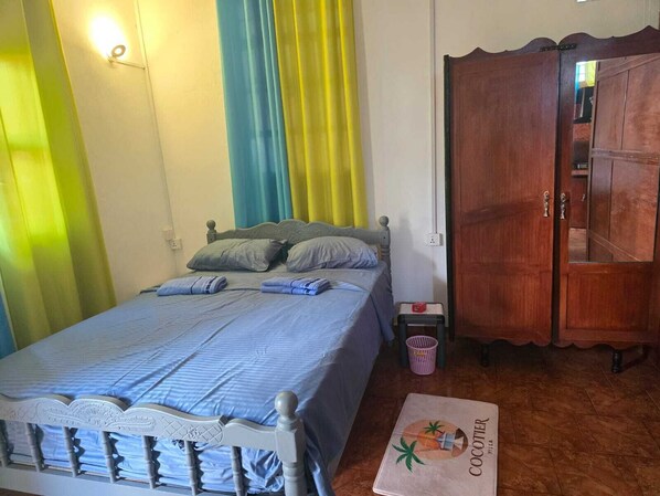 1 bedroom, iron/ironing board, WiFi, bed sheets