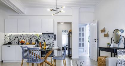 Vrachos house is an apartment in the most beautiful area of Skopelos in Greece