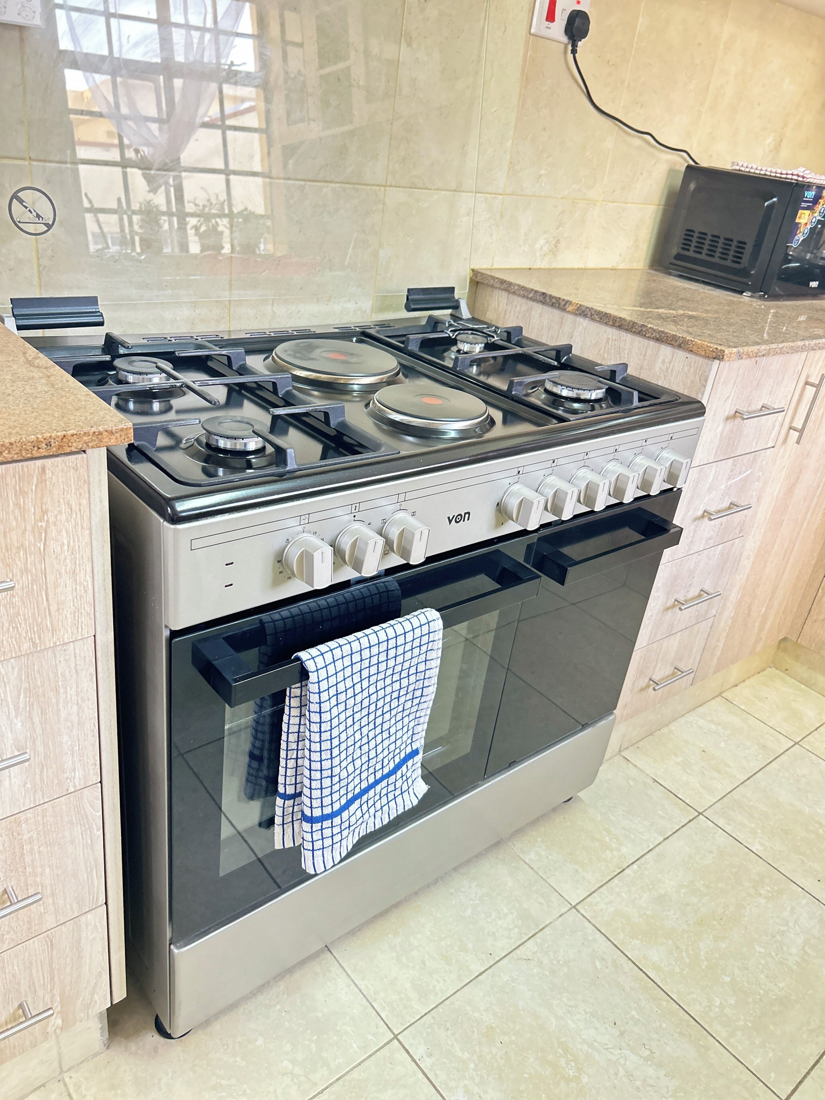 Microwave, oven, stovetop