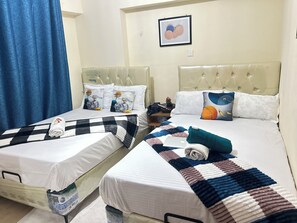 Iron/ironing board, WiFi, bed sheets - Regal Suites, 
3-BR, 4Beds apartment-Family , Swim pool, Wi-Fi, Rooftop & Mall (Athi River)