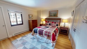 Unclassified image, 3 of 9, button