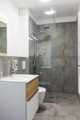 Stylisches Apartment im 1.OG mit Lift in Friedrichshain