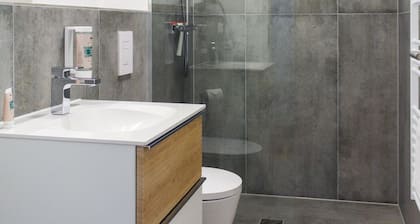 Stylisches Apartment im 1.OG mit Lift in Friedrichshain