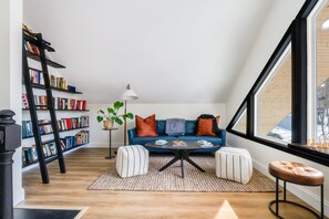 Téléviseur connecté, foyer, jeux vidéo