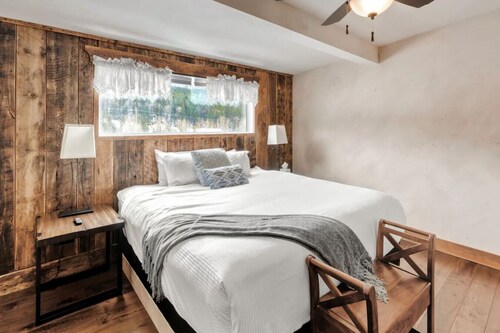 Yam 13-2 Bedroom Condo with Bunk