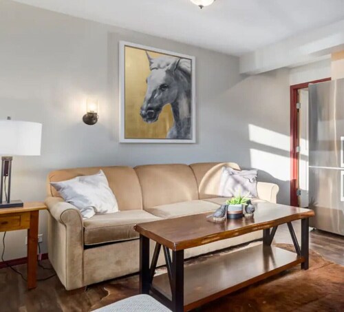 Yam 16/17 - 2 Bedroom King/Queen