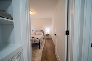 Interior - Charming 2-bedroom farmhouse in nice Wendell with AC, WiFi (Wendell)