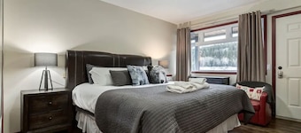 Yam 27/28 - Upper 2 Bedroom K/Q