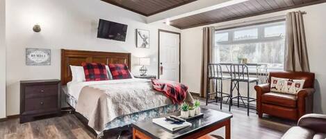 1 bedroom, internet, bed sheets