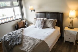 WiFi, bed sheets