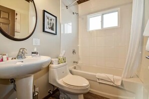 Hårføner og håndklær