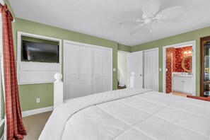 4 habitaciones, tabla de planchar con plancha, wifi y ropa de cama