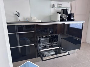 Fridge, microwave, stovetop, dishwasher - Apartment 4 Adults and one child - Flumet - heated swimming pool (Flumet)