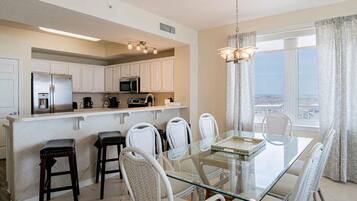 Condo, Multiple Beds (Inn At Summerwind 501) | Dining