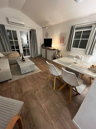 Chalet Seezauber - charming chalet in vacation park De Veerstal