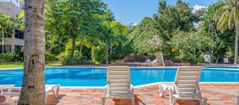 Deluxe Suites at Villas Tropical