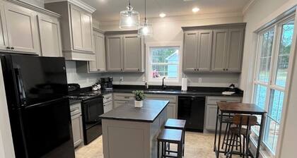 The Gray Cottage on Brownlee!