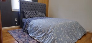 3 soverom, skrivebord, strykejern/-brett og wi-fi (inkludert)